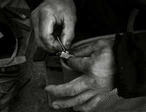 爱游戏体育app-教练图赫尔面临巨大压力，图赫尔执教生涯首次拿到欧冠冠军